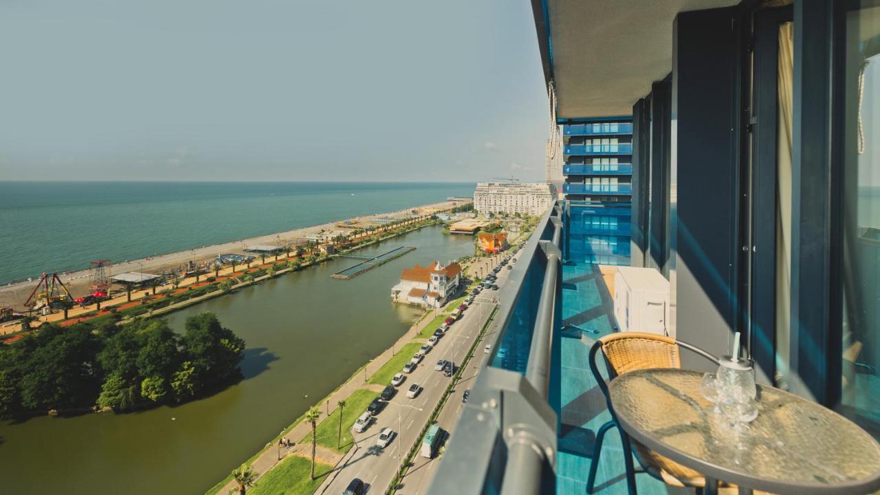 Orbi City Aparthotel Batumi Exterior foto