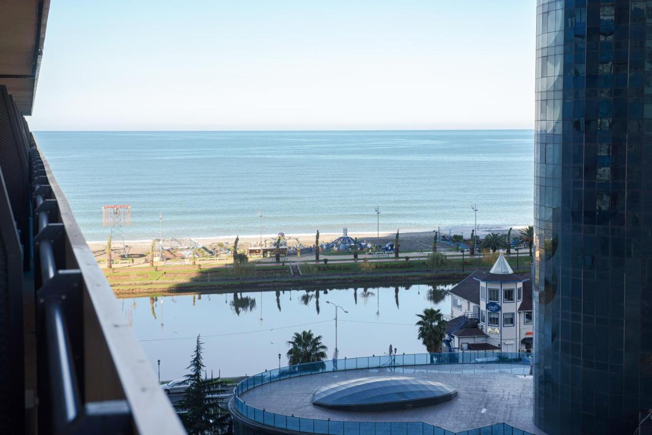 Orbi City Aparthotel Batumi Exterior foto