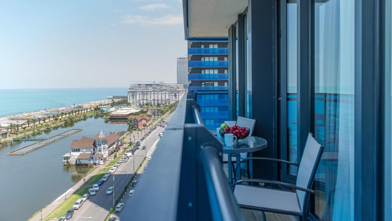 Orbi City Aparthotel Batumi Exterior foto